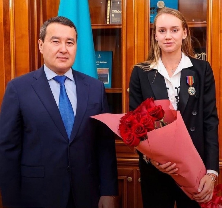 这与近年来 这与近年来